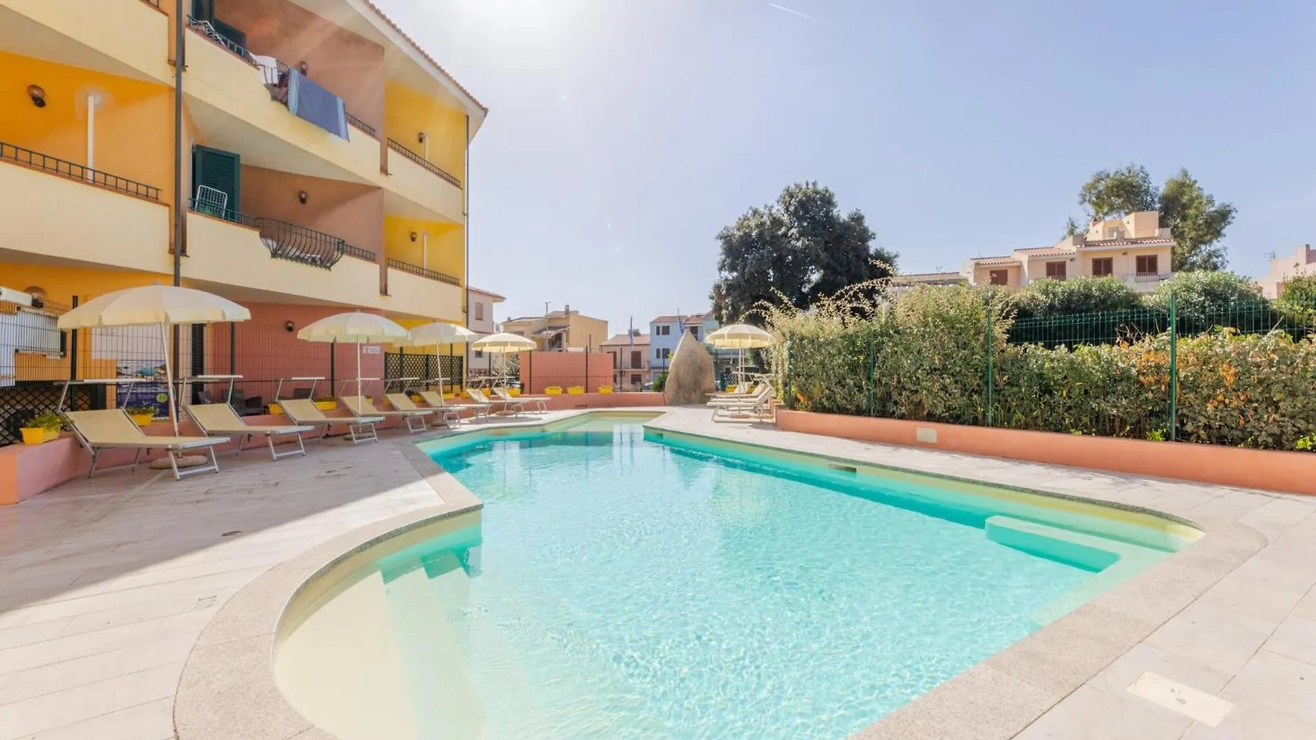 Residence I Mirti Bianchi Santa Teresa Gallura 0*,